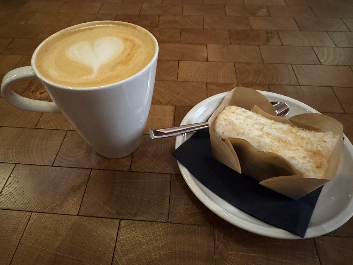 citizenM Copenhagen Radhuspladsen latte cake