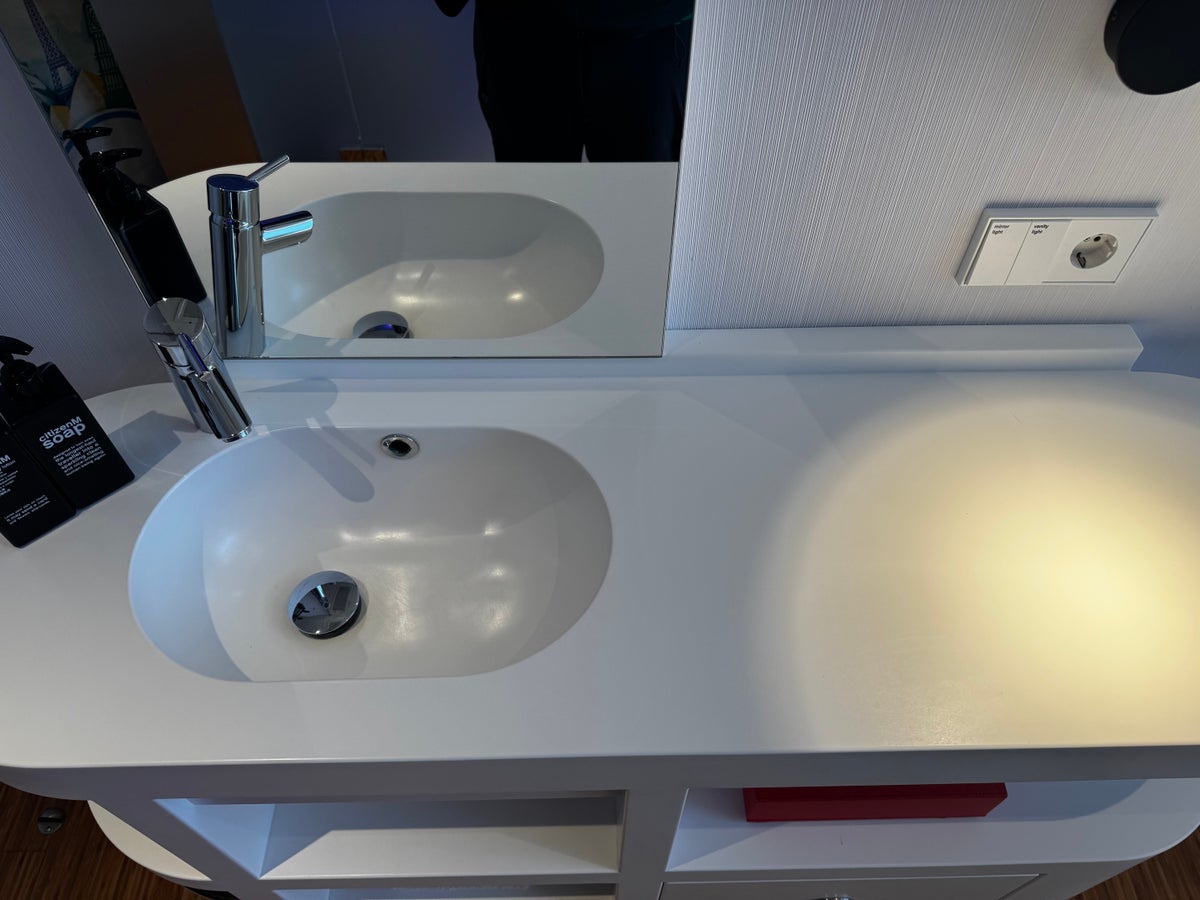 citizenM Copenhagen Radhuspladsen sink