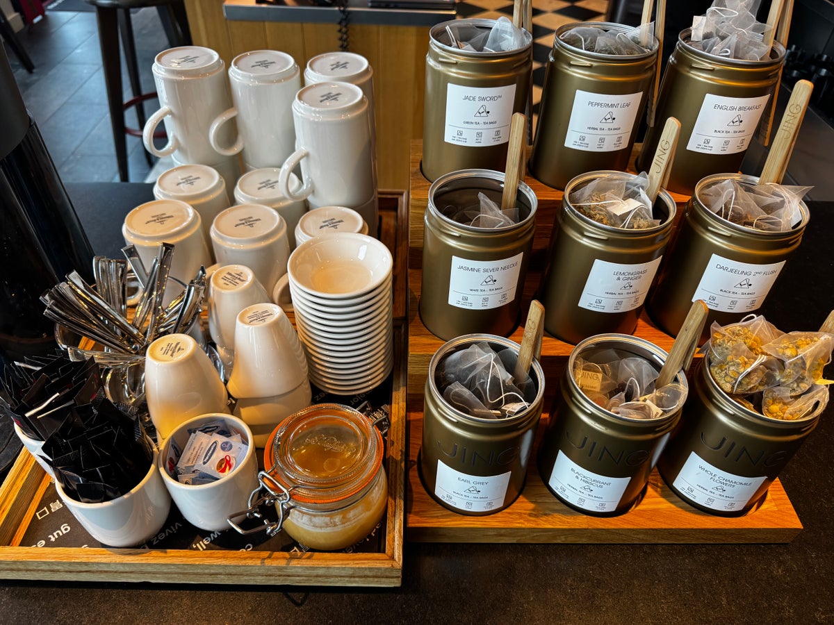 citizenM Copenhagen Radhuspladsen tea