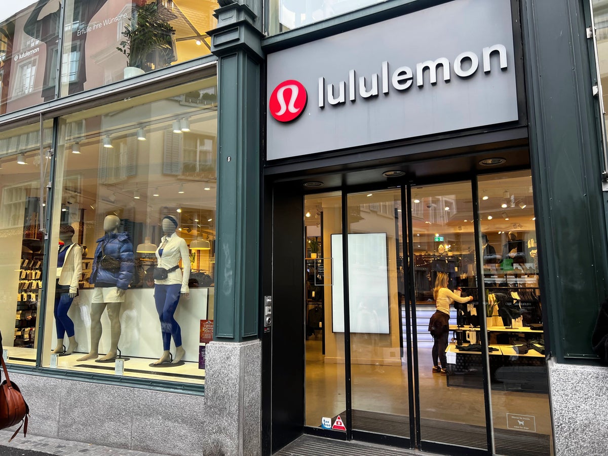 lululemon exterior in Zurich 2
