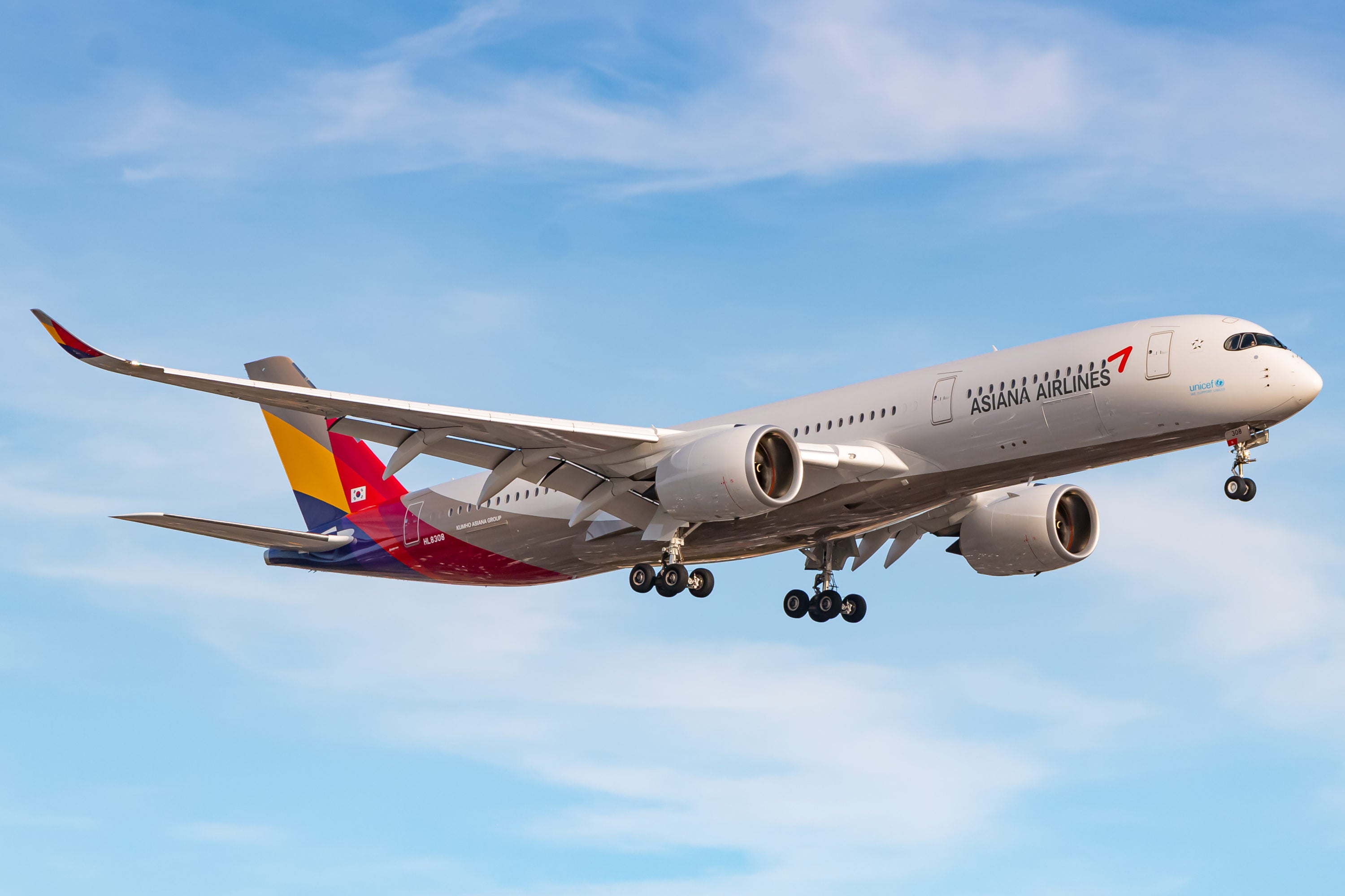Asiana Airlines A350-900