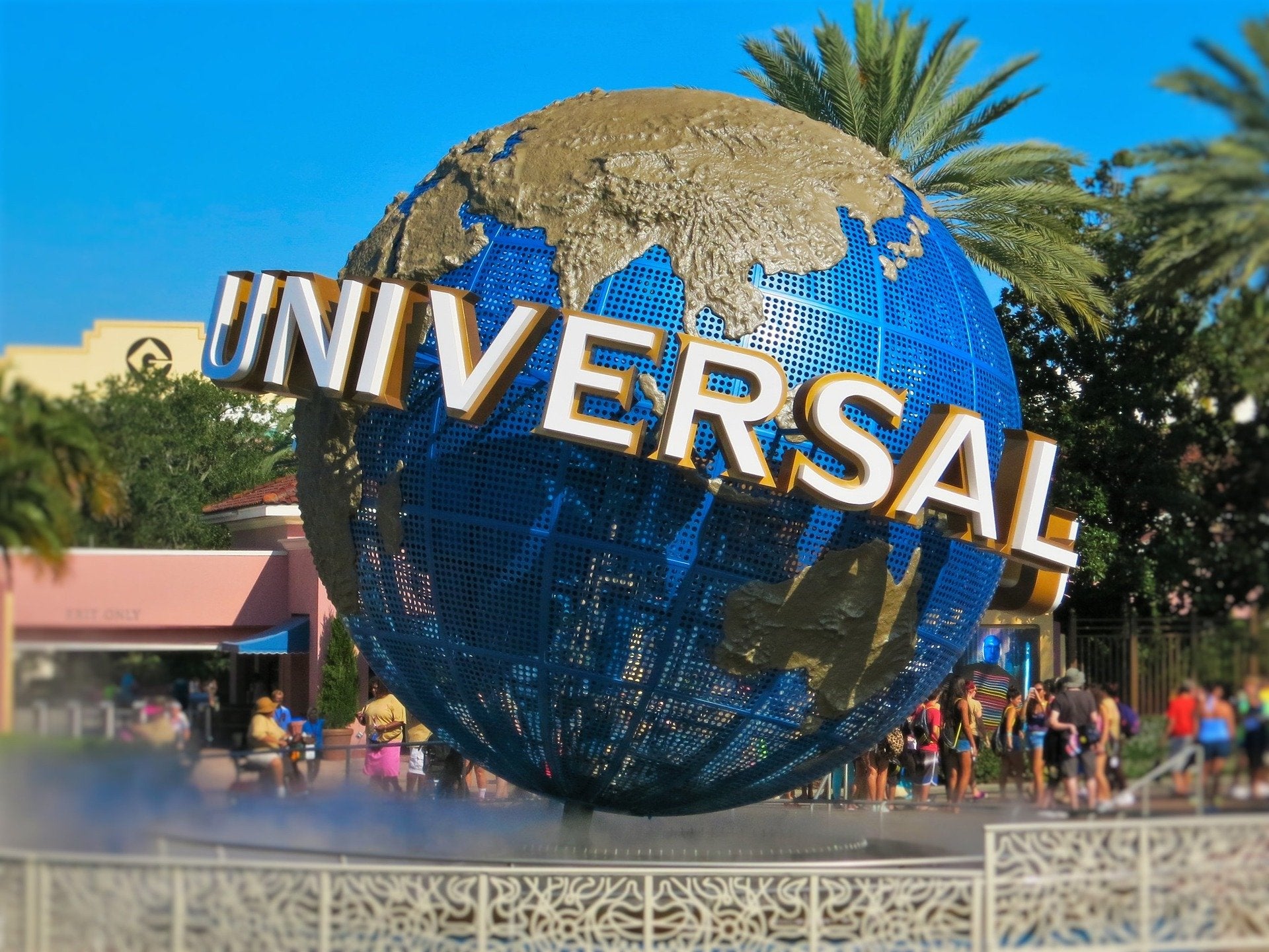 Universal Orlando - 2-Park 1-Day Park-to-Park Ticket Dated