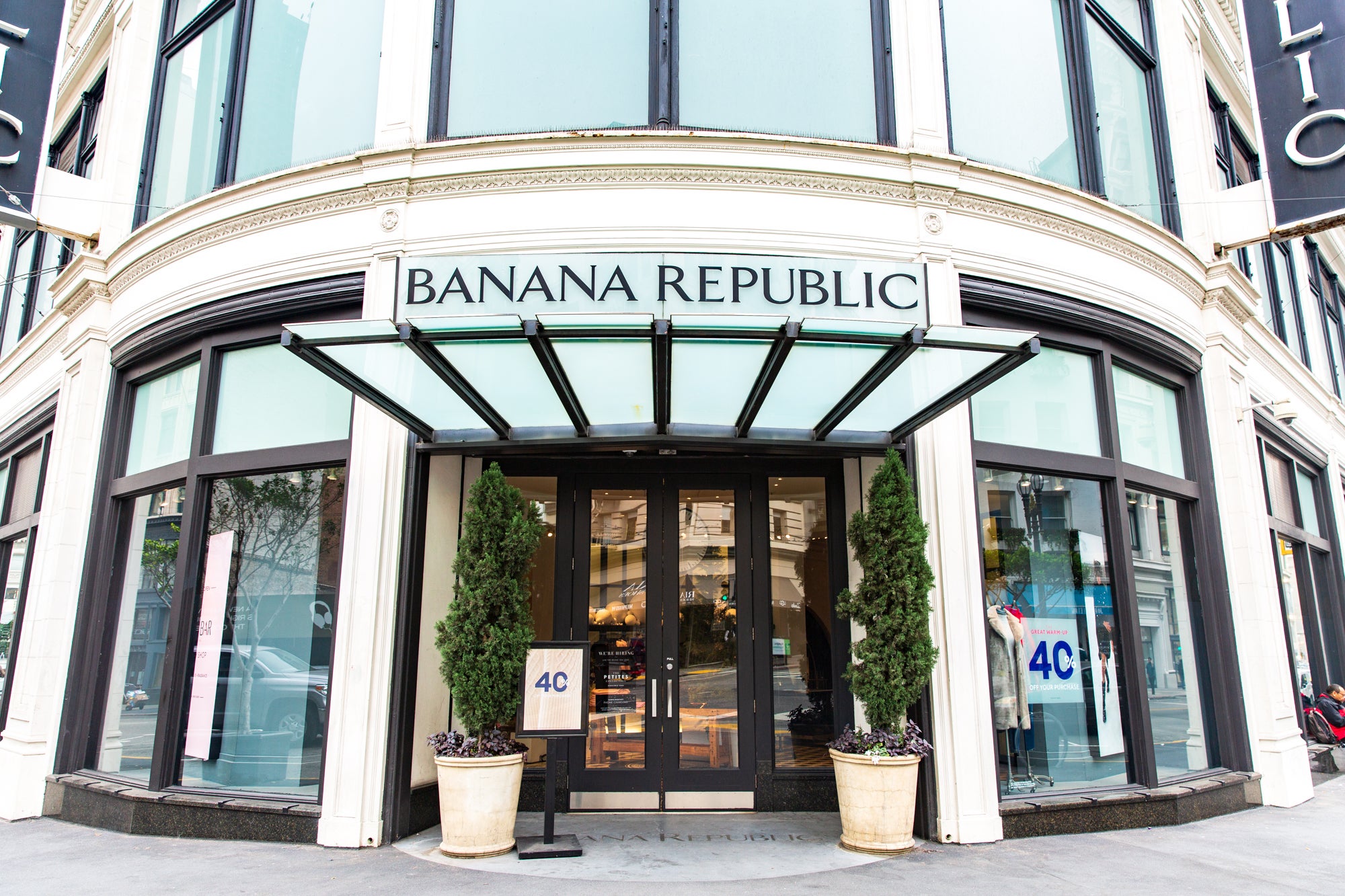 Banana Republic store exterior