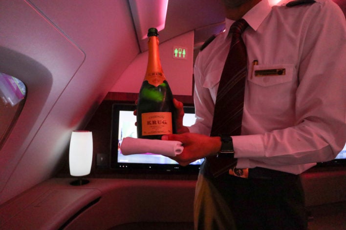  Qatar Airways Champagne 