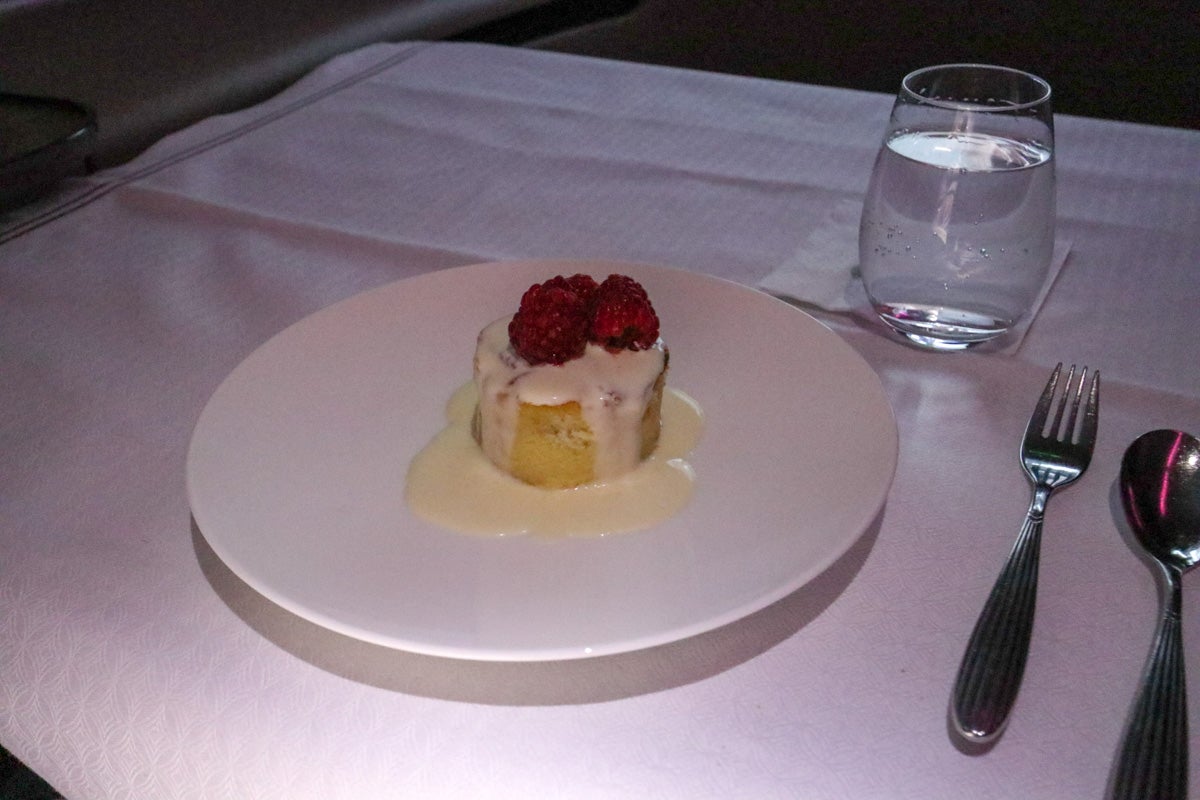 qatar a380 dessert