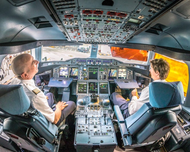 Cockpit de première classe de l'Airbus A380 de laufthansa