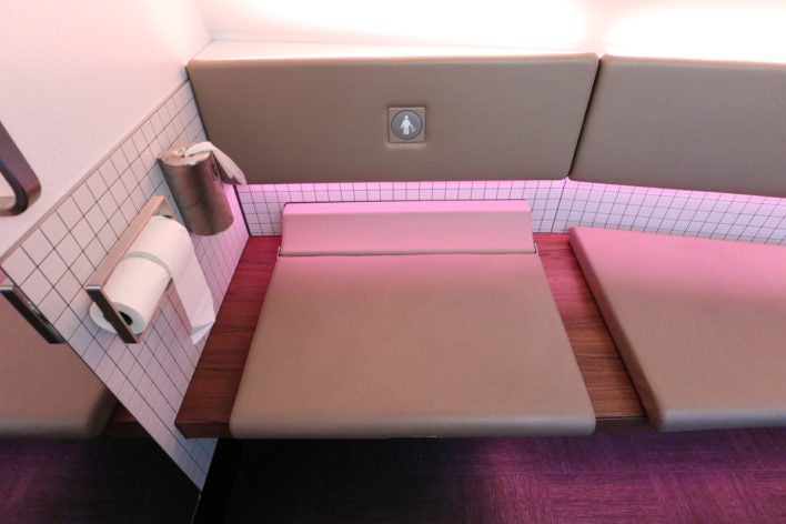 Qatar a380 first bathroom