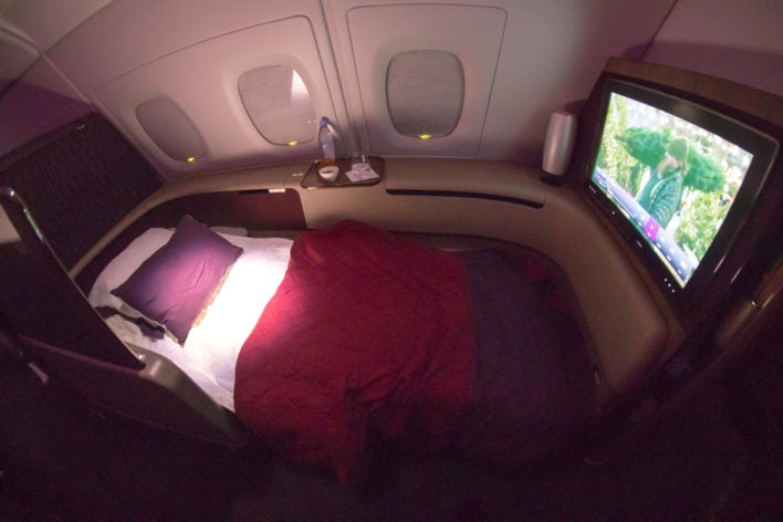  cama de primera clase de qatar airways