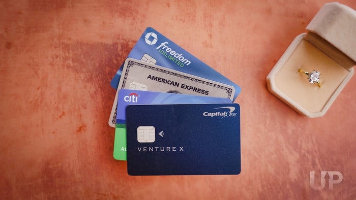 8 Best Credit Cards for Jewelry Purchases [2026]