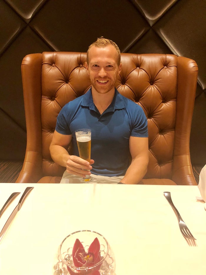 Singapore Airlines Private Room - Singapore Airport Terminal 4 - Alex Miller