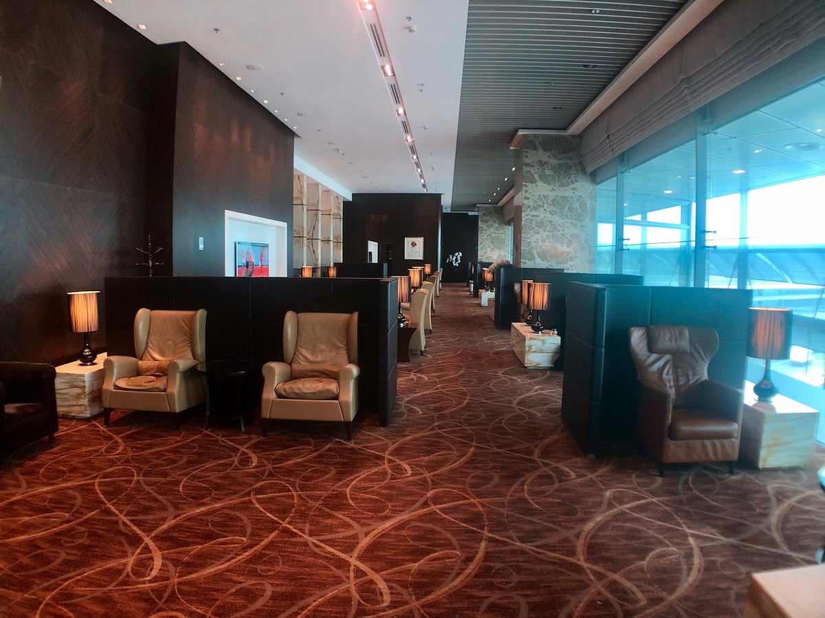Singapore Airlines Private Room - Singapore Airport Terminal 4 - Lounge Entrance