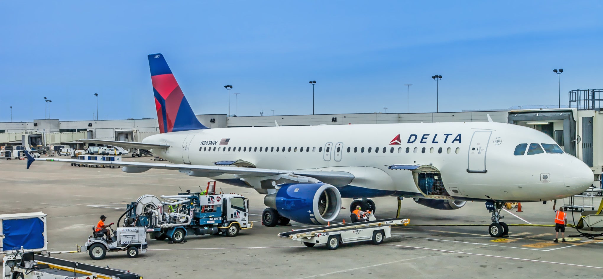 Delta Air Lines Boarding Zones - A Complete Guide [2020]