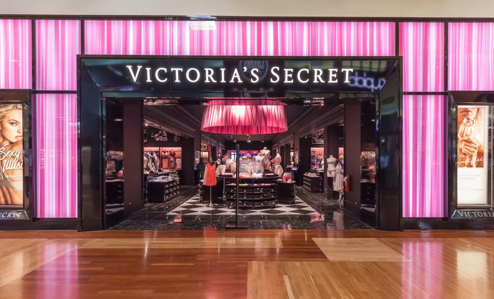 The Victoria S Secret Credit Card Angel Rewards Worth It 2021