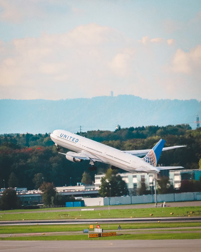 Swiss Senator Lounge Zurich Runway View