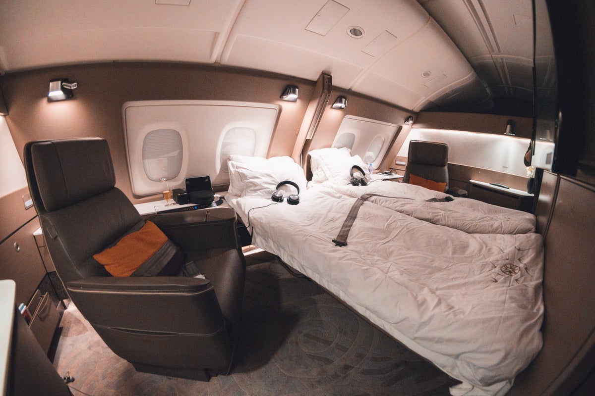 Singapore Airlines new A380 First Suite Double Bed Sideview