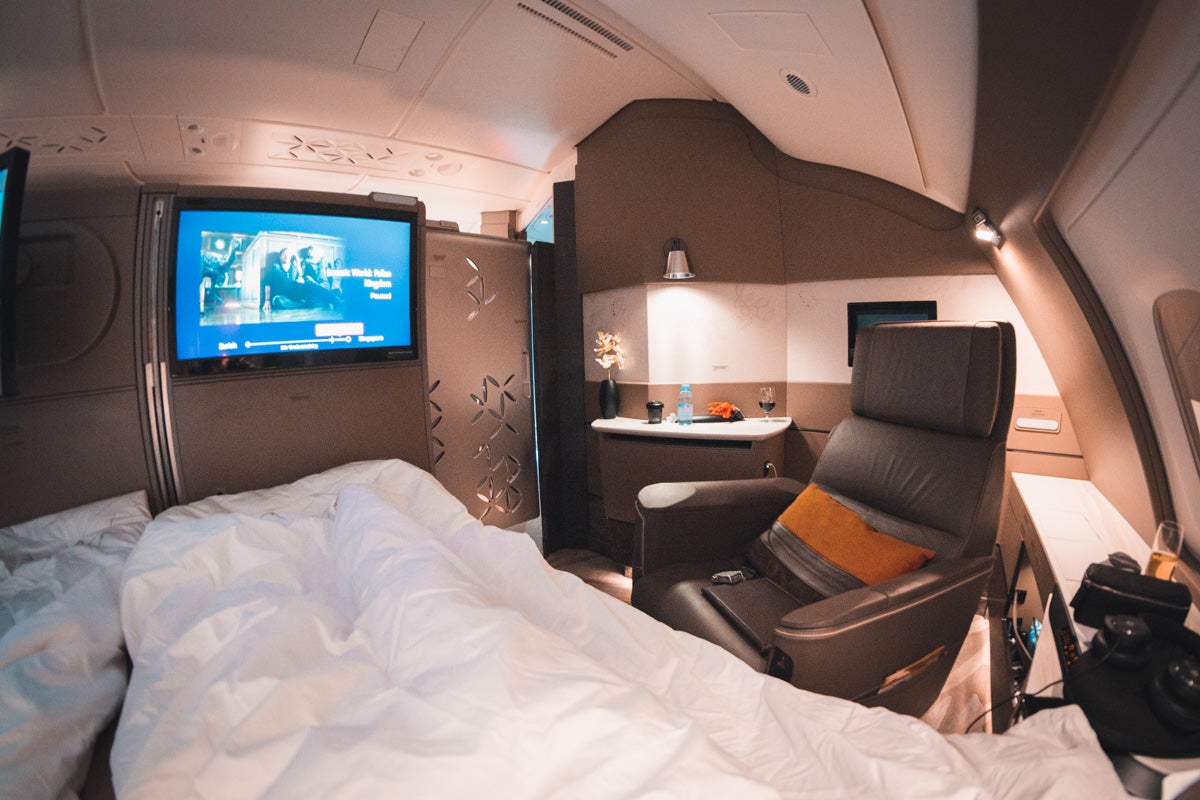 Singapore Airlines new A380 First Suite Bed