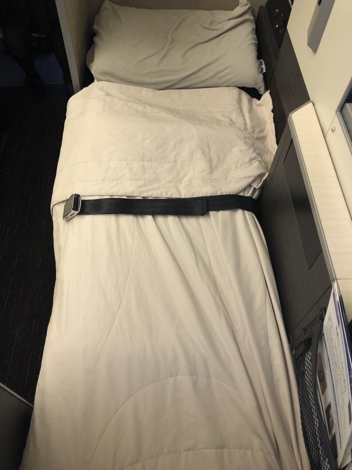 Japan Airlines 777 Business Class Bed