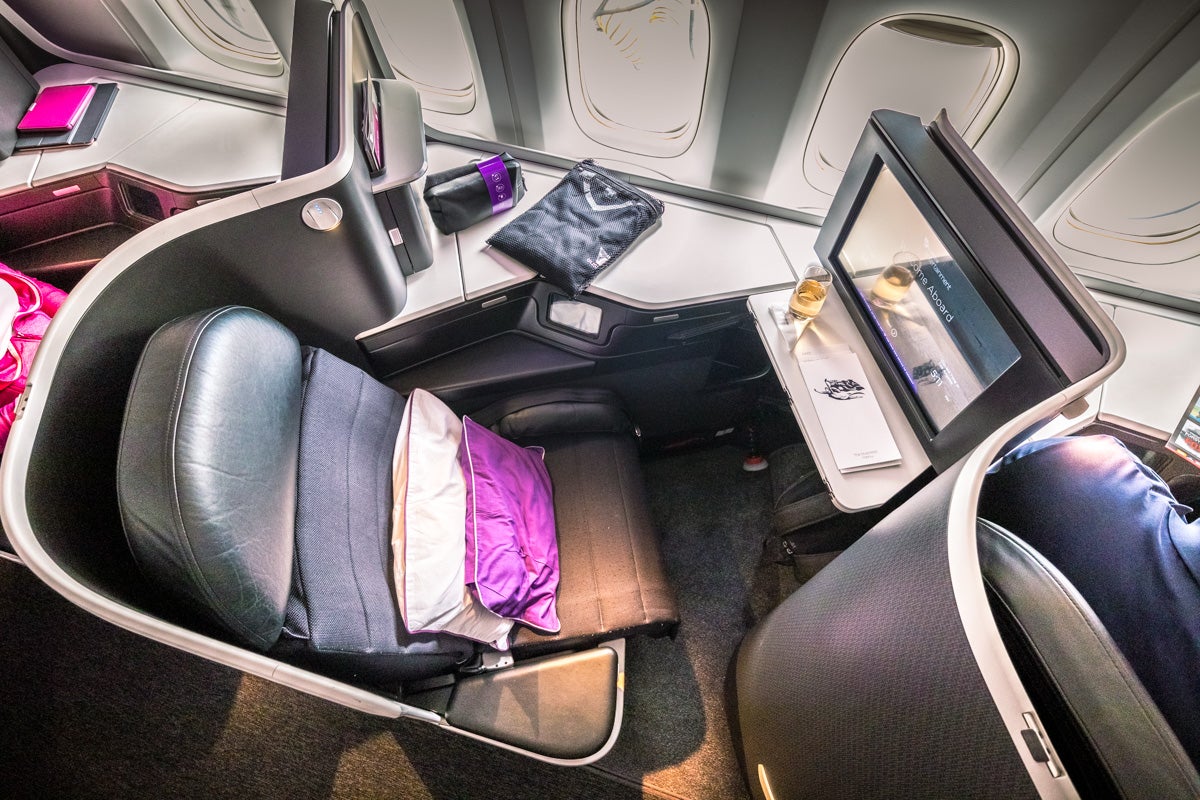 Virgin Australia Boeing 777 Business Class Review [SYD > LAX > BNE]