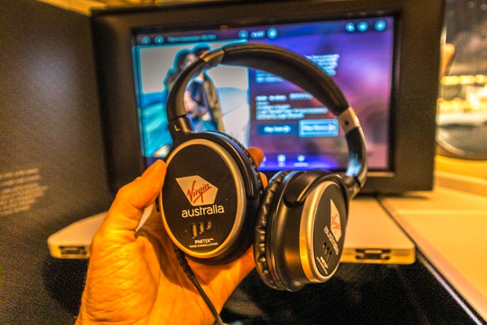 Virgin Australia 777 the business Noice Calling Headphones