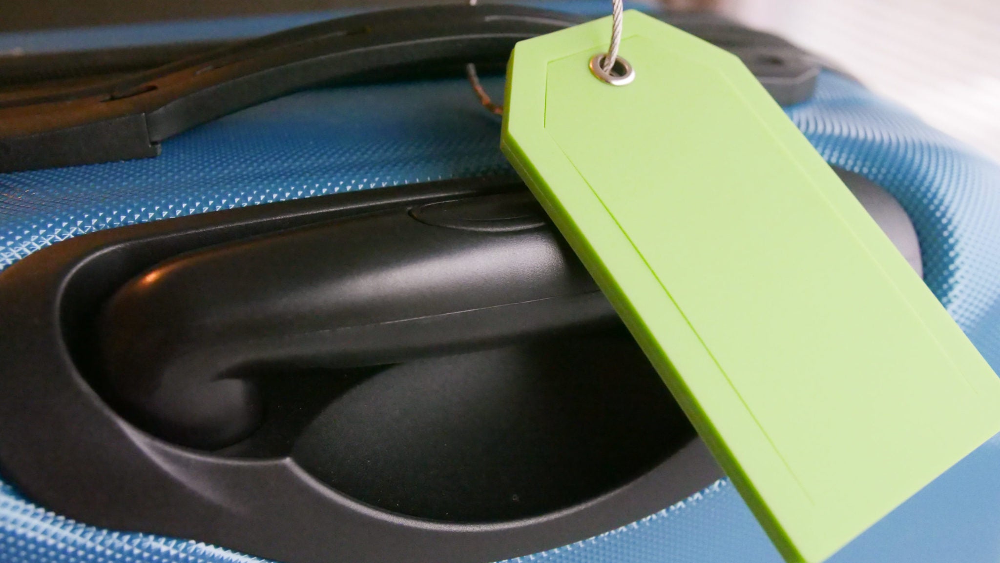 The 11 Best Luggage Tags on the Market for Travelers [2023]