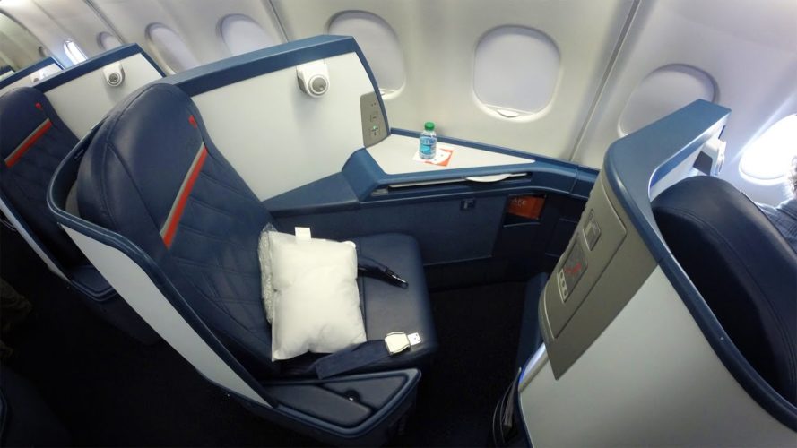 The 10 Best Domestic First and Business Class Airlines [2023]