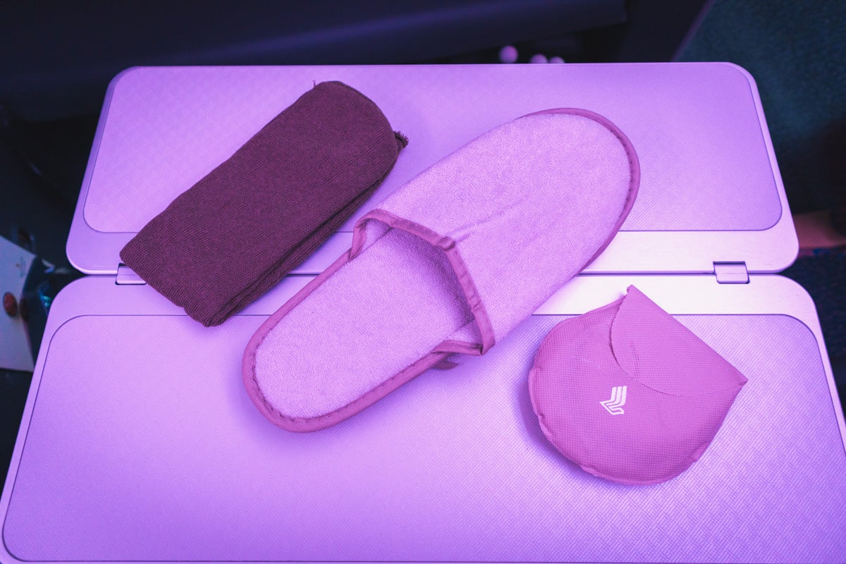 Singapore Airlines Airbus New A380 Business Class Amenities