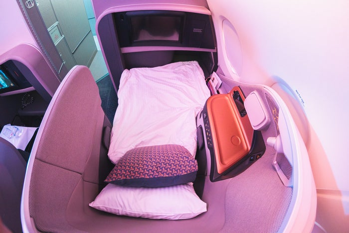 Singapore Airlines Airbus New A380 Business Class Window Seat Bed