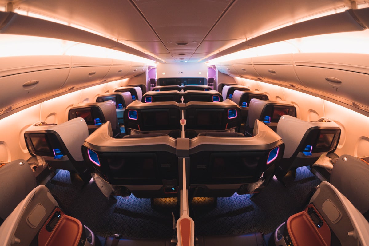 Singapore Airlines Airbus New A380 Business Class Cabin