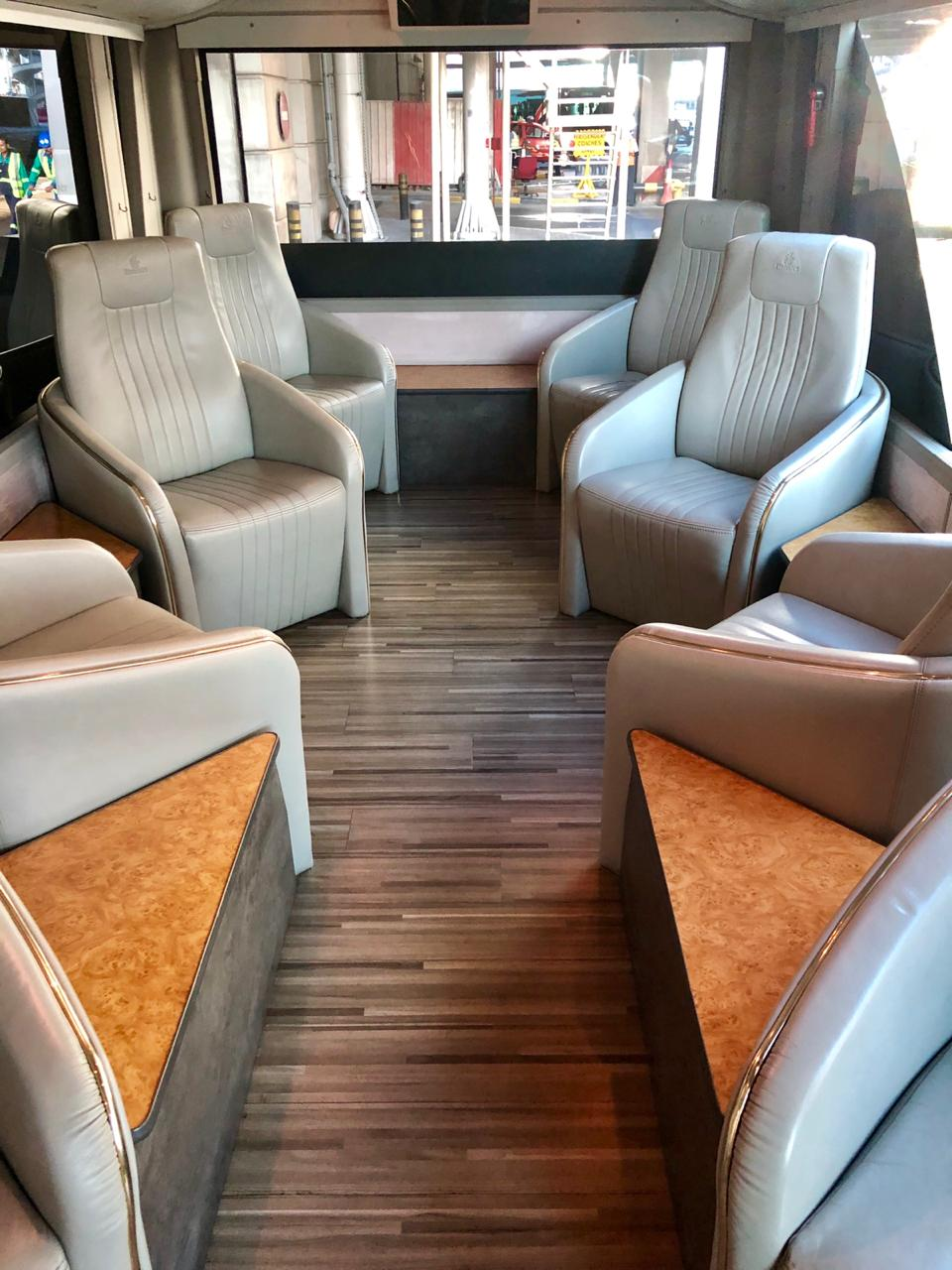 Cobus 10 Seater