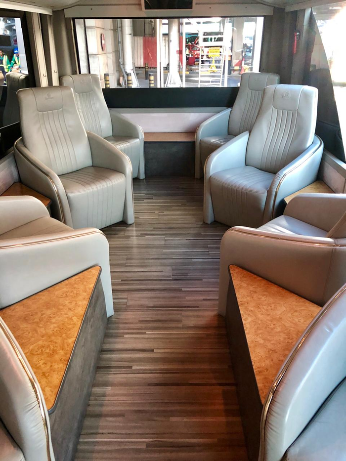 Cobus 10 Seater