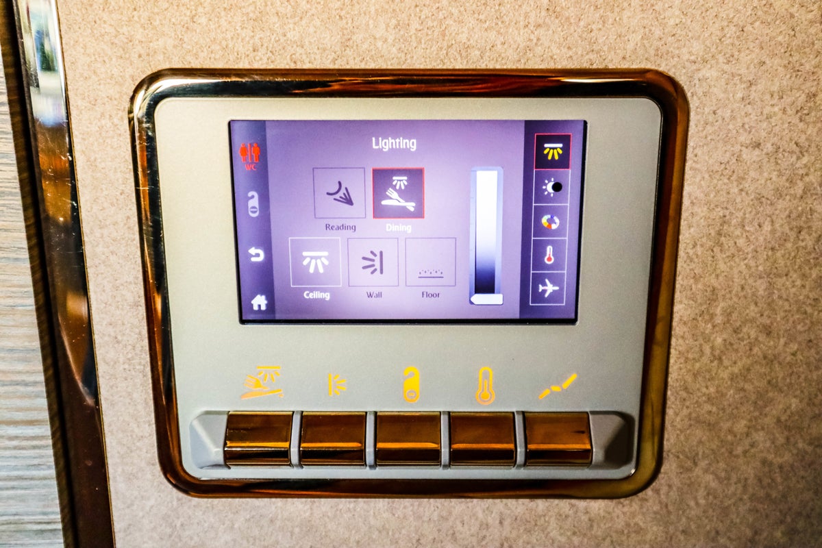 Emirates First Class Game Changer - Lighting Controls