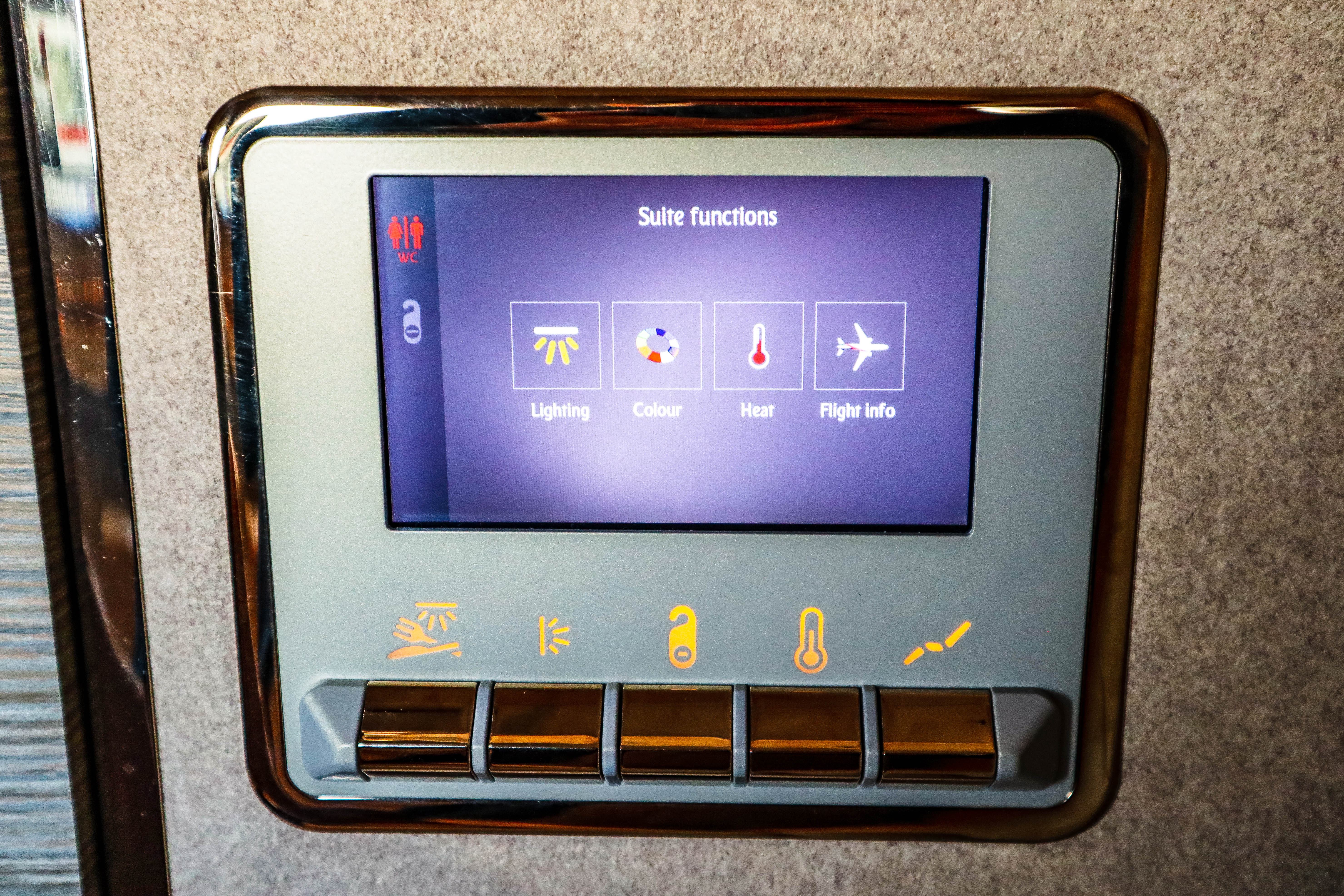 Emirates First Class Game Changer - Suite Functions