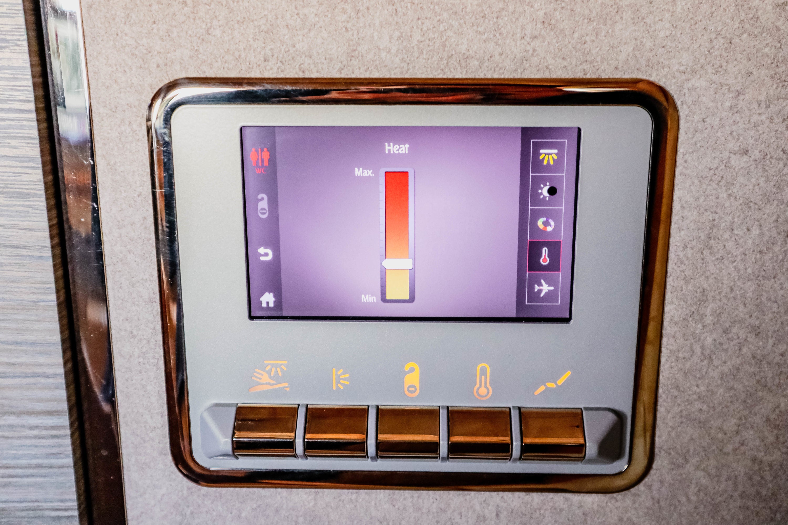 Emirates First Class Game Changer - Temperature Controls