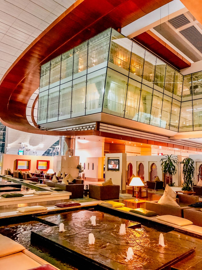 Emirates First Class Lounge - Foyer
