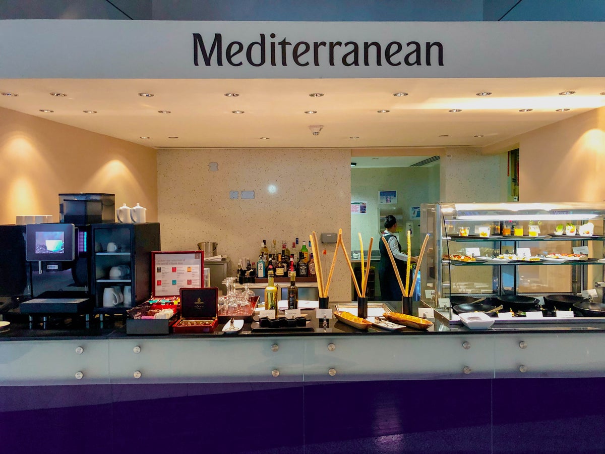Emirates First Class Lounge - Mediterranean Station