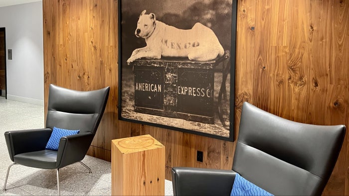 New York LaGuardia Airport’s American Express Centurion Lounge: Location, Hours, Amenities, and More