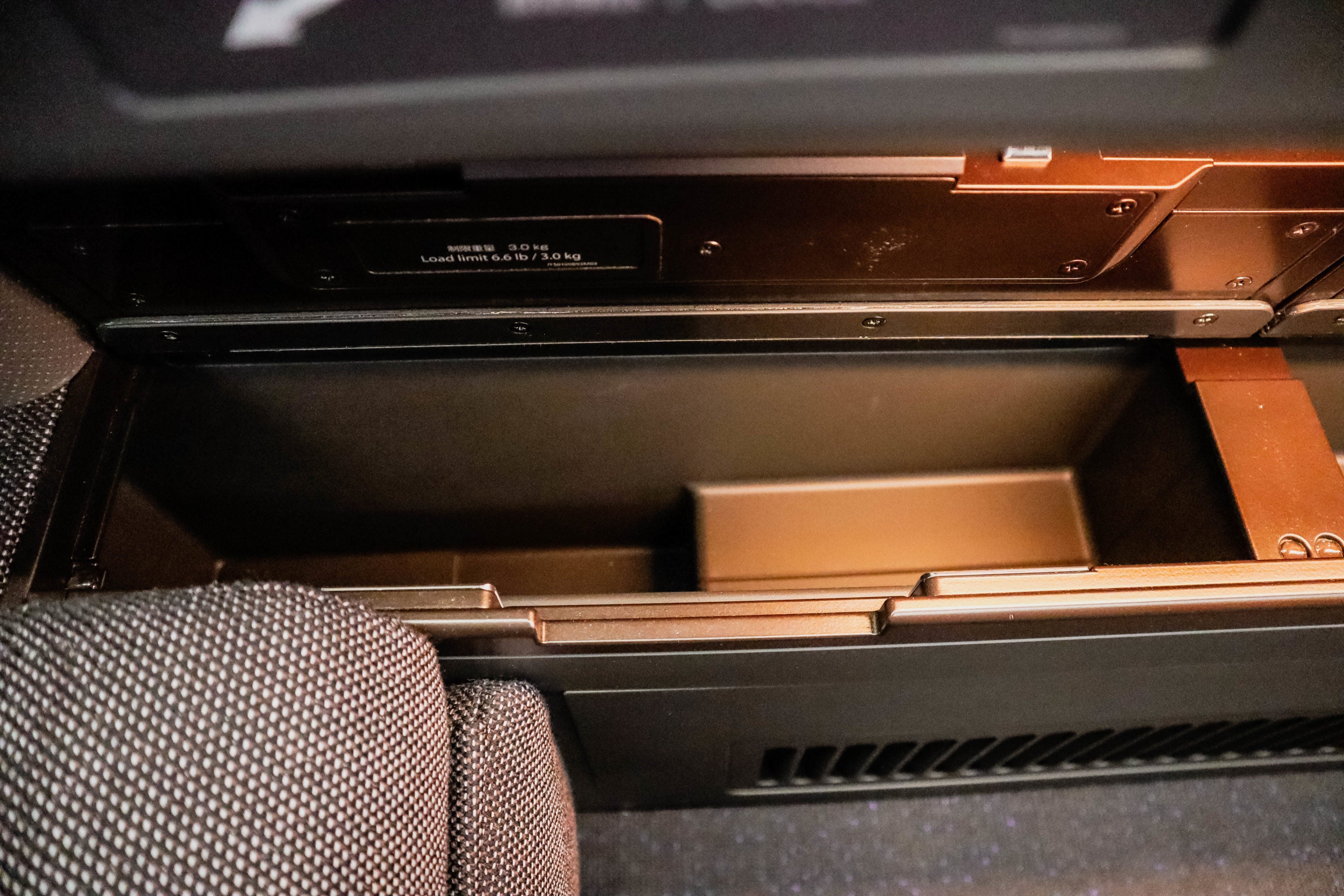 ANA A380 First Class; Storage