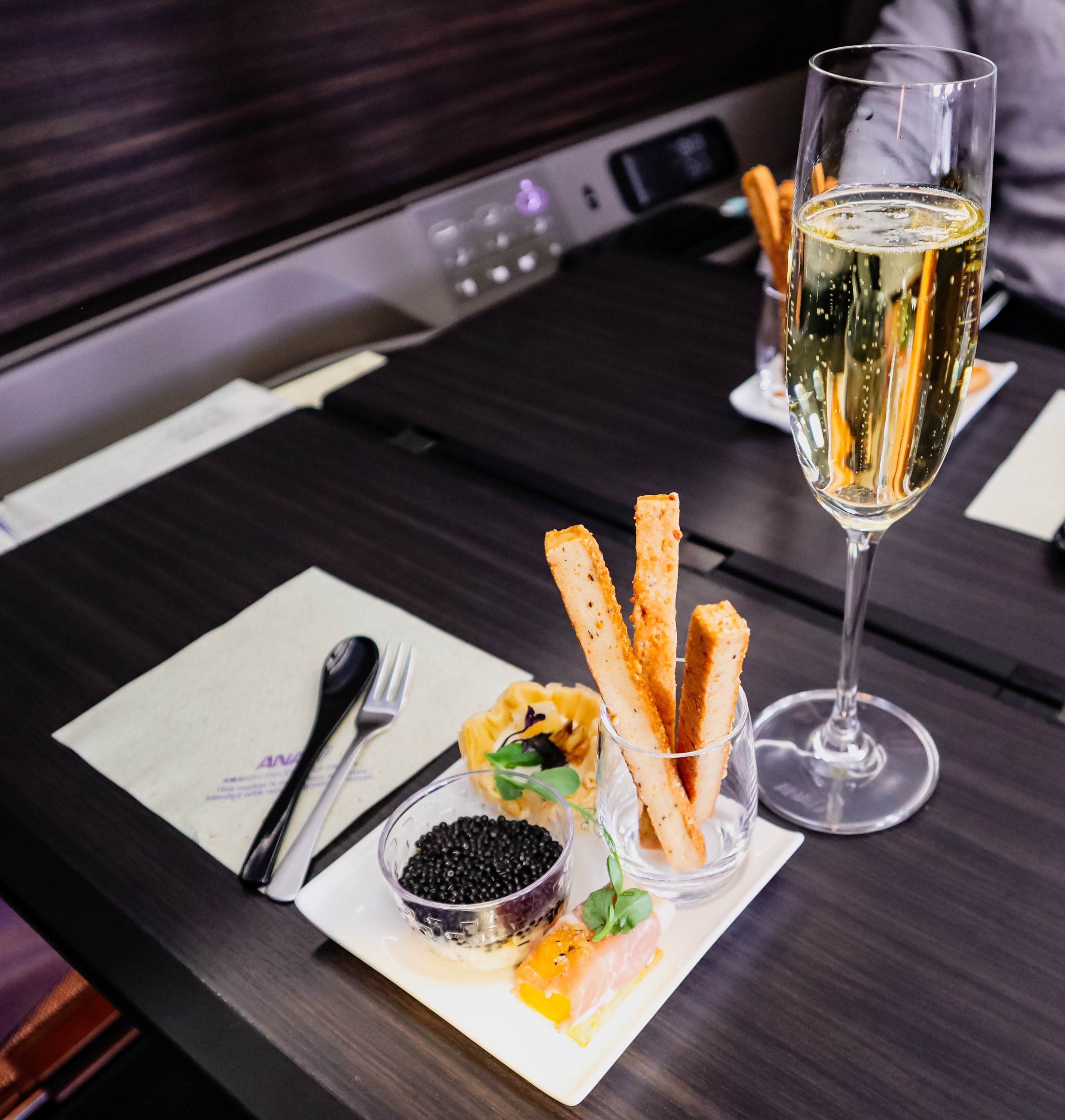 ANA A380 First Class; Amuse