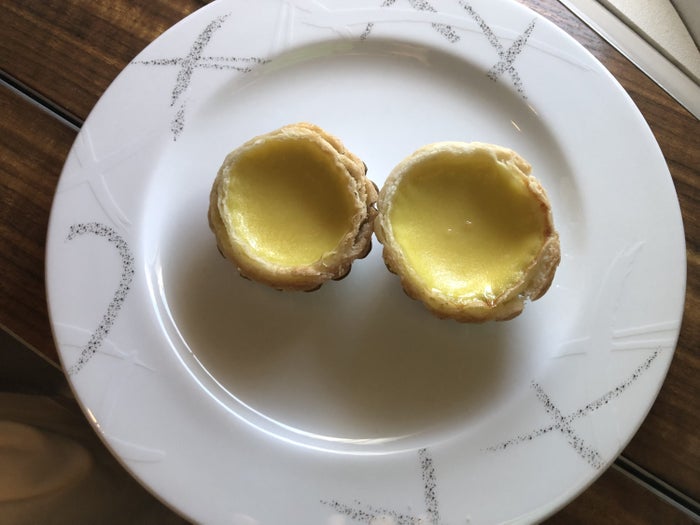 Cathay Pacific 777 first class egg tart
