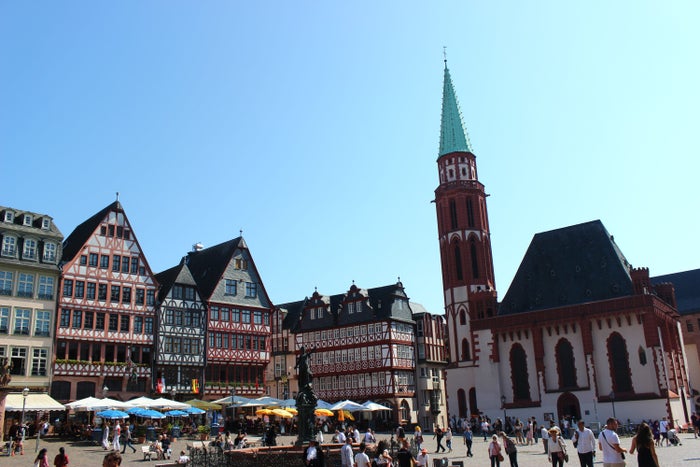 The Best Ways to Fly to Frankfurt With Points and Miles [Step-by-Step]