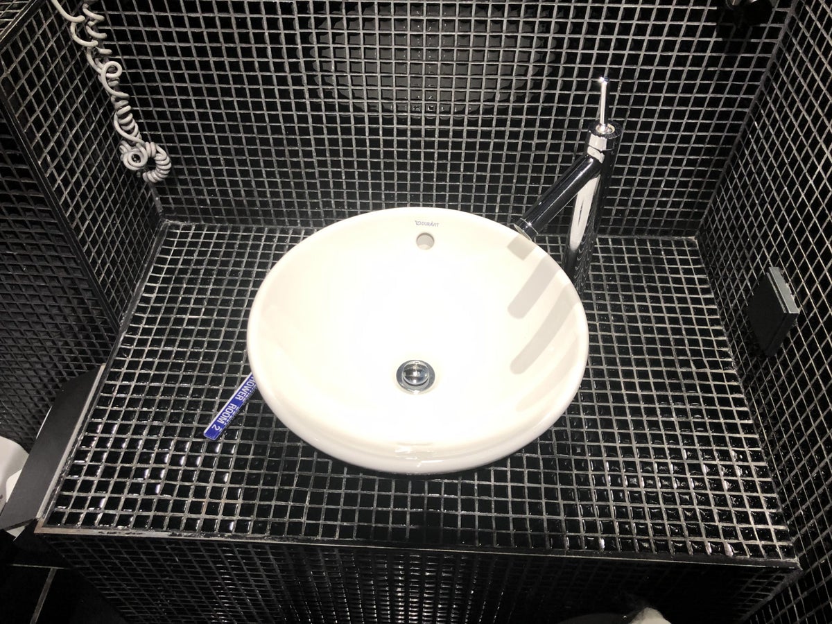 Korean Air business class lounge shower sink