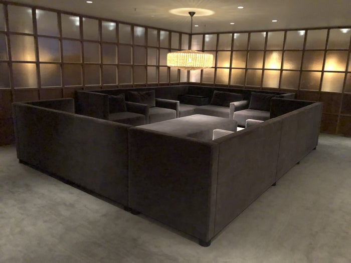 The Pier, Business at Hong Kong International Airport additional seating