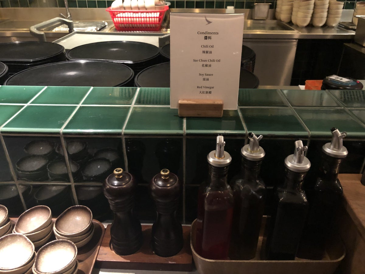 The Pier, Business at Hong Kong International Airport sauces and condiments
