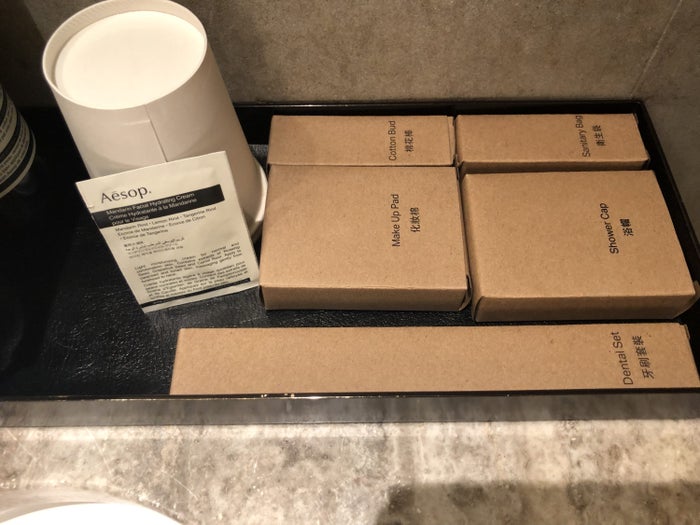 The Pier, Business at Hong Kong International Airport shower suite toiletries