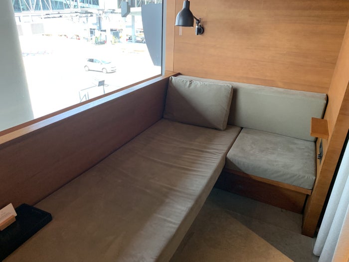 The Pier, First at Hong Kong International Airport day suite