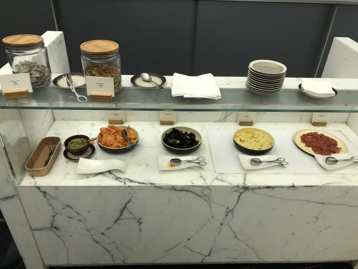 The Wing, Business at Hong Kong International Airport meats and bar snacks