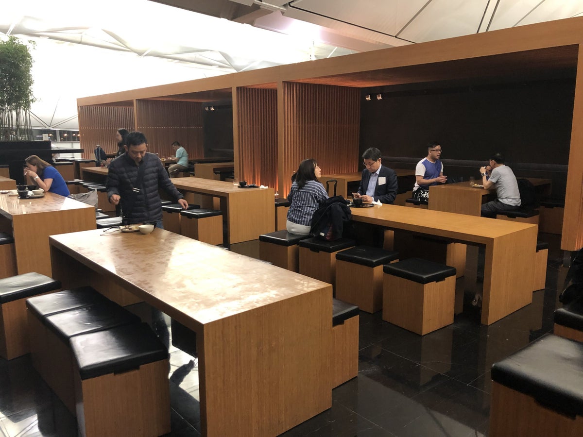 The Wing, Business at Hong Kong International Airport noodle bar continued