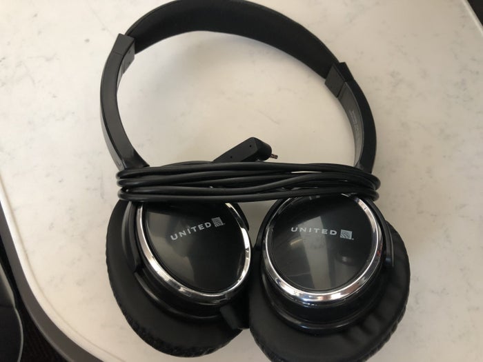 United Polaris 787-10 headphones