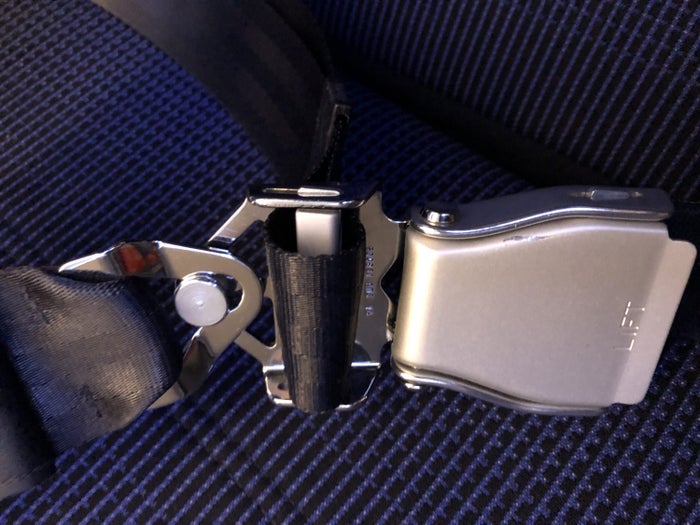 United Polaris 787-10 seat buckle