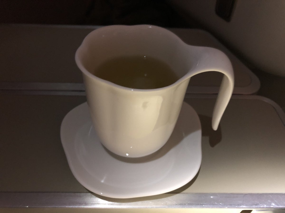 Vietnam Airlines 787-9 business class lotus tea